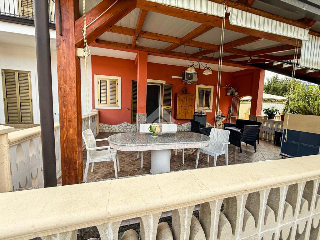 1 bedroom House in Longobardi, Italy No. 310035