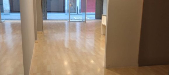 Propiedad comercial en Barcelona, Spain 81 m² No. 178918 2