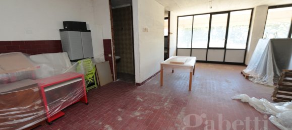 Imóvel comercial de 1 divisão em Lonate Pozzolo, Italy N.º 294723 21