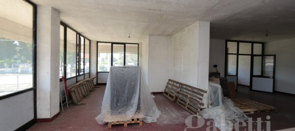 Imóvel comercial de 1 divisão em Lonate Pozzolo, Italy N.º 294723 24