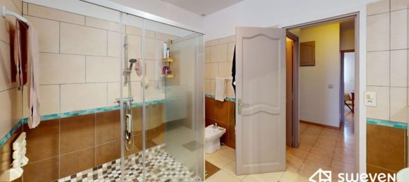 6 bedrooms House in Thuir, France No. 303433 8