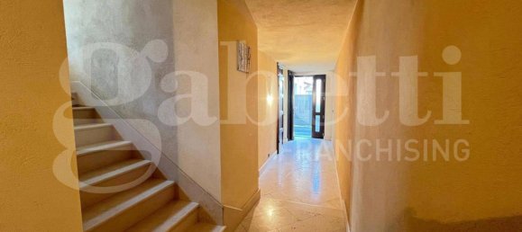 2 bedrooms House in Canale, Italy No. 151877 3