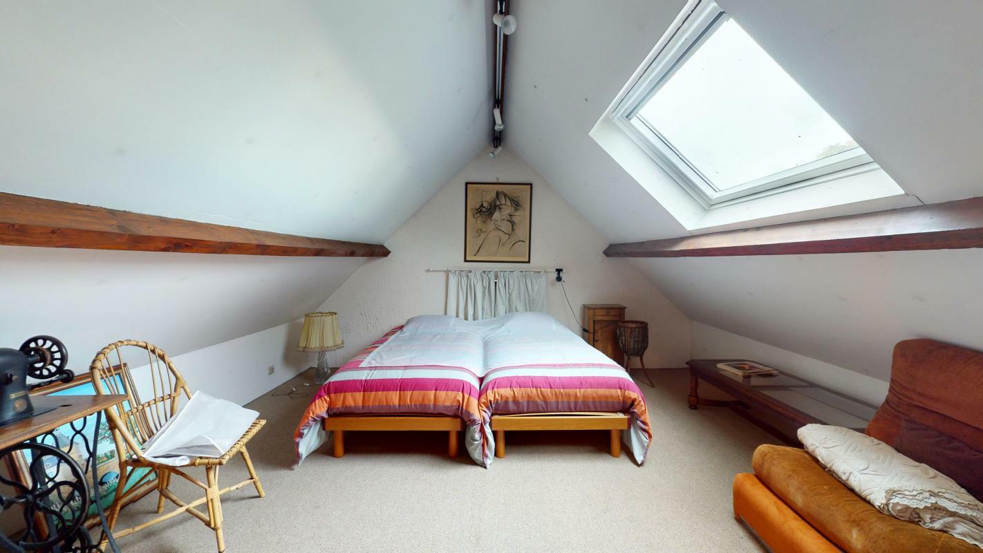 5 bedrooms House in Sainte-Genevieve-des-Bois, France No. 322656