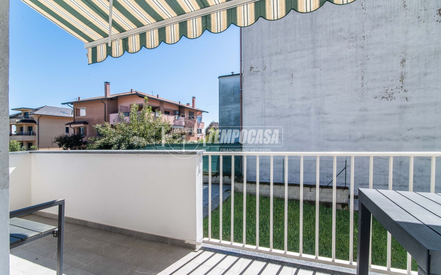 2 Schlafzimmer Wohnung in Olgiate Olona, Italy, Nr. 328709