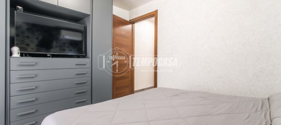 2 Schlafzimmer Wohnung in Olgiate Olona, Italy, Nr. 328709 8