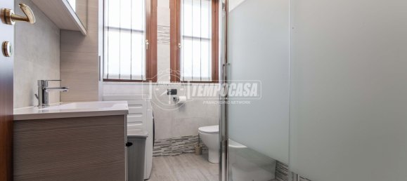 2 Schlafzimmer Wohnung in Olgiate Olona, Italy, Nr. 328709 13