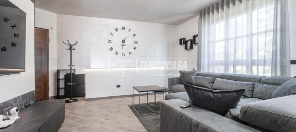 2 Schlafzimmer Wohnung in Olgiate Olona, Italy, Nr. 328709 2