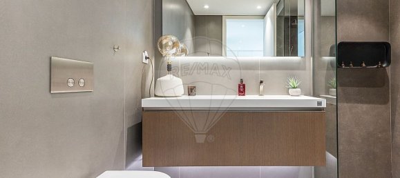 4 bedrooms Apartment in Lisbon, Portugal No. 130136 24