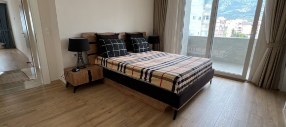 Apartment 5+1 in Mahmutlar, Turkey No. 22149 22