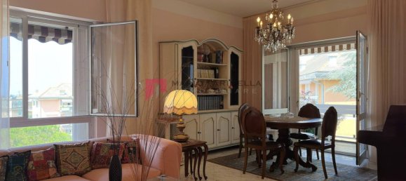 4 bedrooms Apartment in Genoa, Italy No. 313403 8