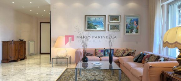 4 bedrooms Apartment in Genoa, Italy No. 313403 6