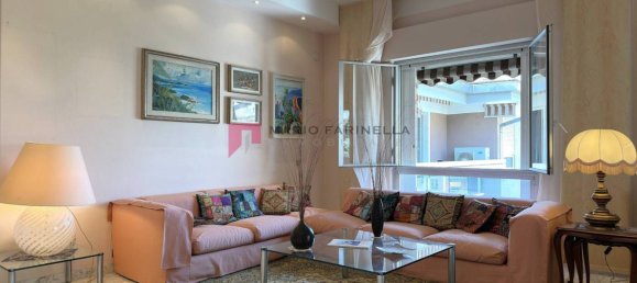 4 bedrooms Apartment in Genoa, Italy No. 313403 3