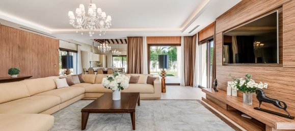 6 bedrooms Villa in Marbella, Spain No. 109442 6