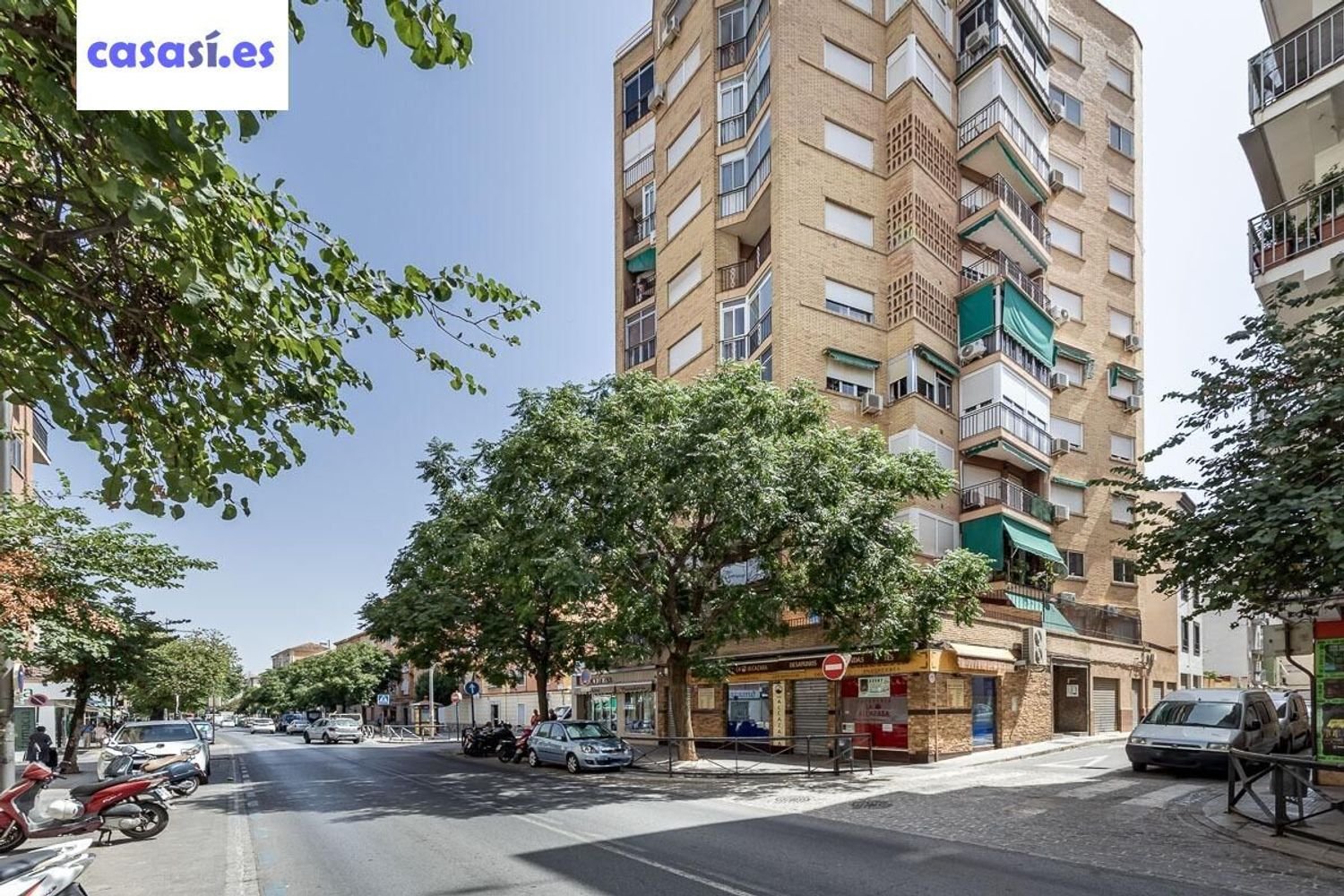 3 bedrooms Apartment in Granada, Spain No. 199804