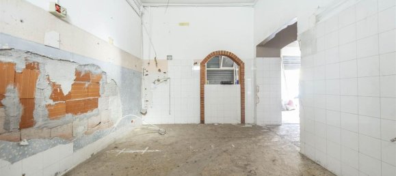 5 rooms Building in Misterbianco, Italy No. 112779 4