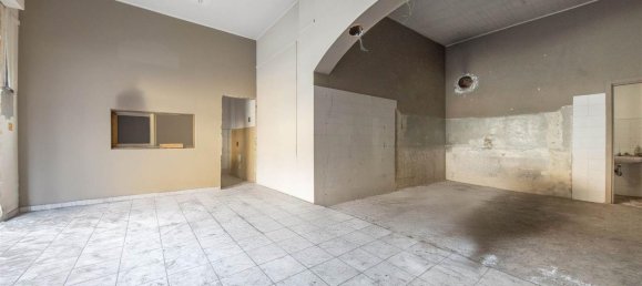 5 rooms Building in Misterbianco, Italy No. 112779 16