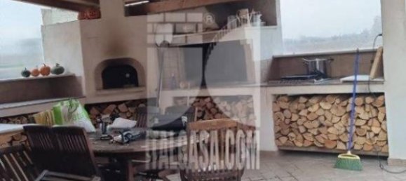 3 Schlafzimmer Haus in Mantua, Italy, Nr. 326542 2