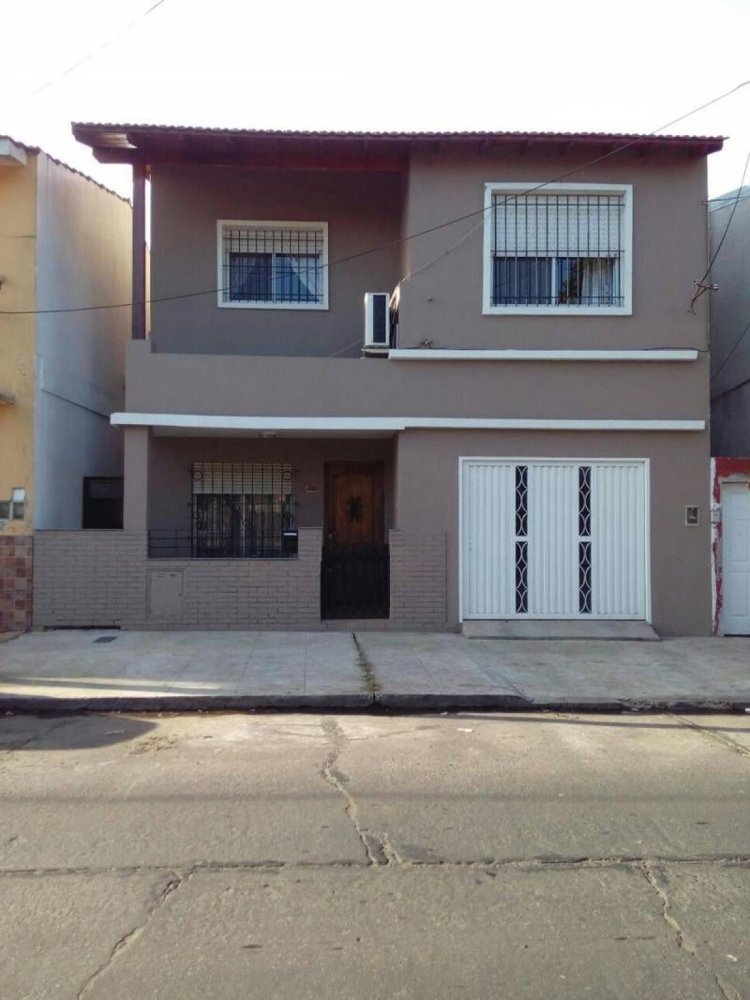 Дом с 4 спальнями в Сан Исидро, Аргентина № 14809