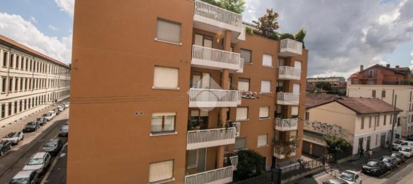 1 bedroom Apartment in Milan, Italy No. 324771 9