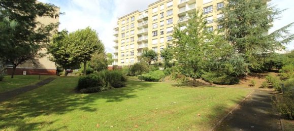 3 bedrooms Apartment in Nevers, France No. 358719 2