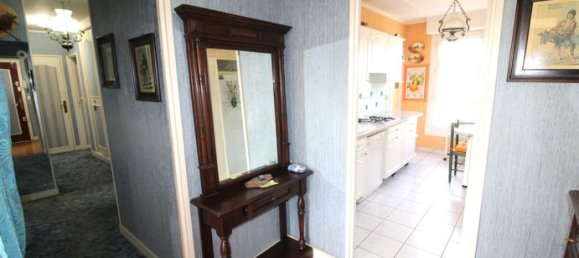 3 bedrooms Apartment in Nevers, France No. 358719 5