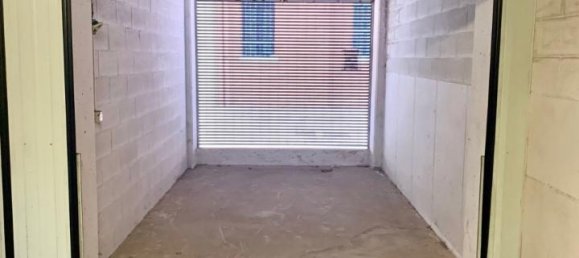 Garaje en Padua, Italy 13 m² No. 2919 2