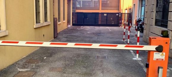 Garaje en Padua, Italy 13 m² No. 2919 3