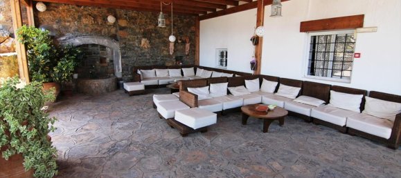 37 rooms Townhouse in Agios Nikolaos, Greece No. 7144 17