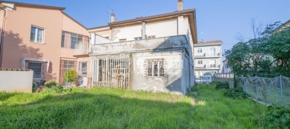 Дуплекс с 4 комнатами в Чезена, Италия № 260571 2