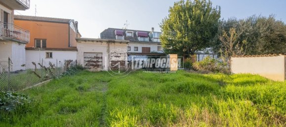 Дуплекс с 4 комнатами в Чезена, Италия № 260571 9