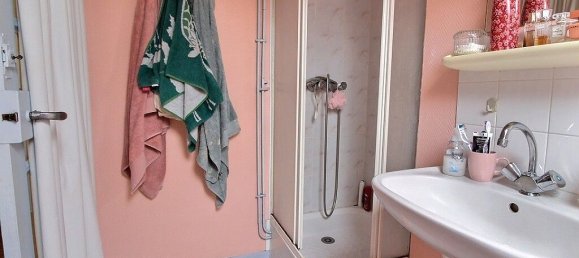 4 rooms Apartment in Tours, France No. 84494 7