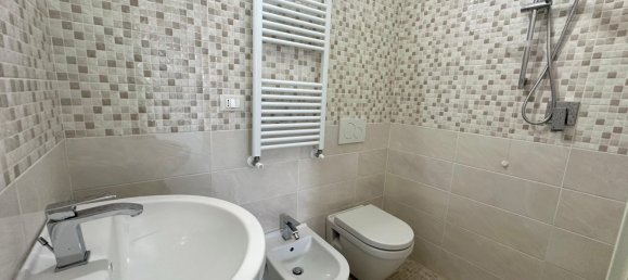 6غرفة شقة في Pescara, Italy رقم 24196 6