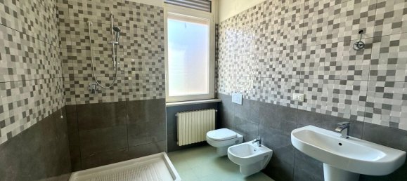 6غرفة شقة في Pescara, Italy رقم 24196 5