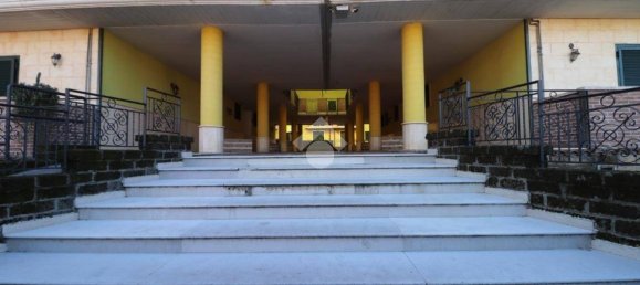 3 bedrooms Apartment in Montoro, Italy No. 117496 4