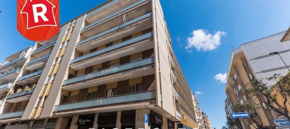 Квартира с 4 спальнями в Лечче, Италия № 98026 31