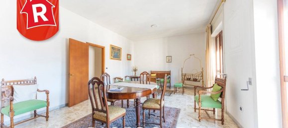 Квартира с 4 спальнями в Лечче, Италия № 98026 9