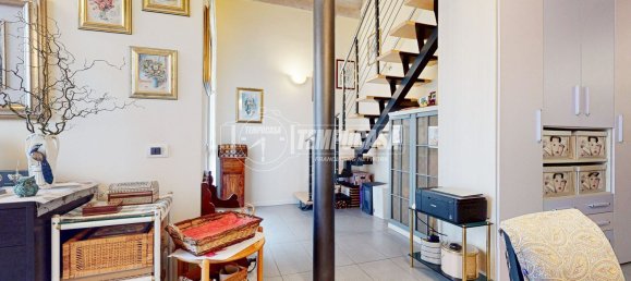 3 bedrooms Duplex in Valsamoggia, Italy No. 380281 9