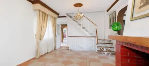 5 bedrooms House in Huetor Vega, Spain No. 176401 3