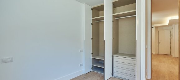 Apartamento de 2 dormitorios en Madrid, Spain No. 172082 16
