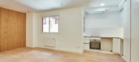 Apartamento de 2 dormitorios en Madrid, Spain No. 172082 8