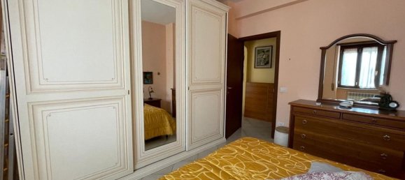 2 rooms Apartment in Rome, Italy No. 170085 12