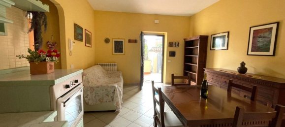 2 rooms Apartment in Rome, Italy No. 170085 3