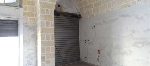 Гараж 86м² в Сан Вито деи Норманни, Италия № 104786 3