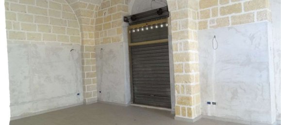 Гараж 86м² в Сан Вито деи Норманни, Италия № 104786 2