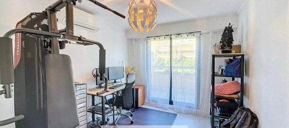 3 Schlafzimmer Wohnung in Antibes, France, Nr. 299152 9