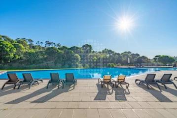 1 chambre Appartement à Mexilhoeira Grande, Portugal No. 153656