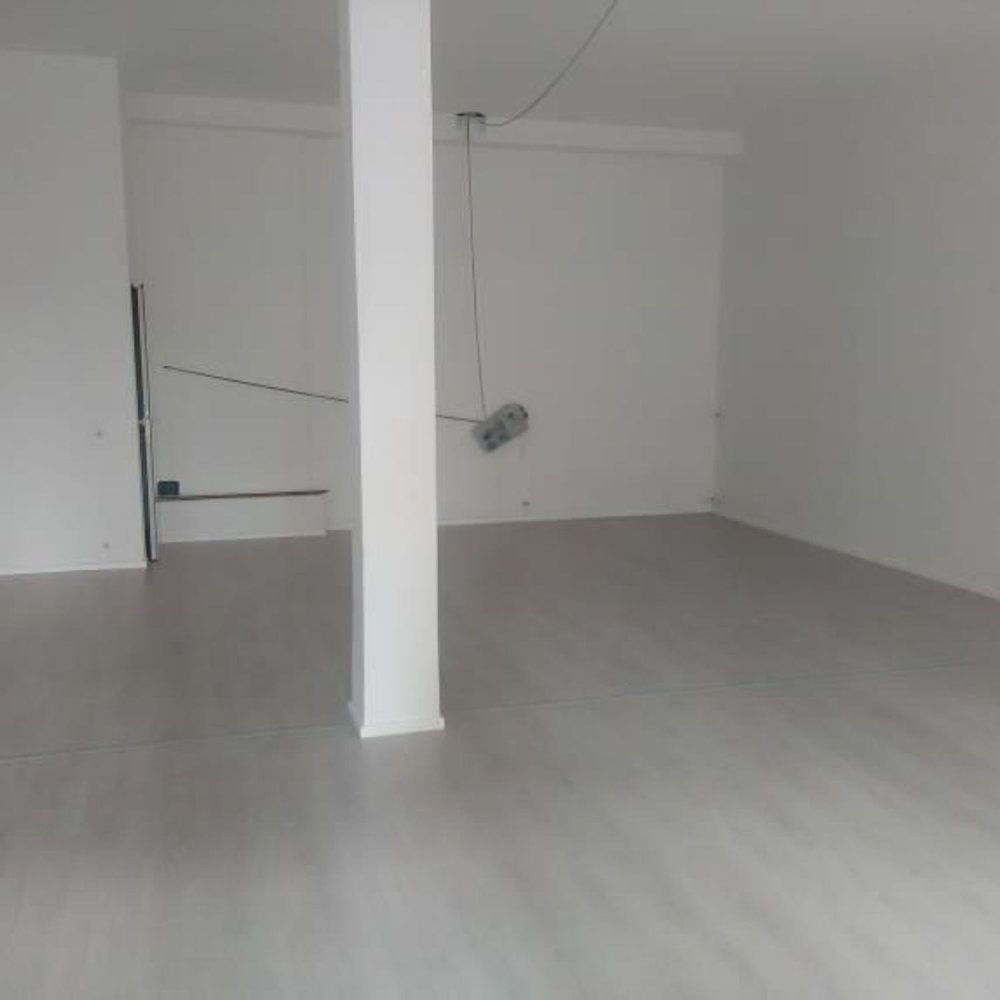 Gewerbliche Immobilie in Lucca, Italy 100m², Nr. 62723