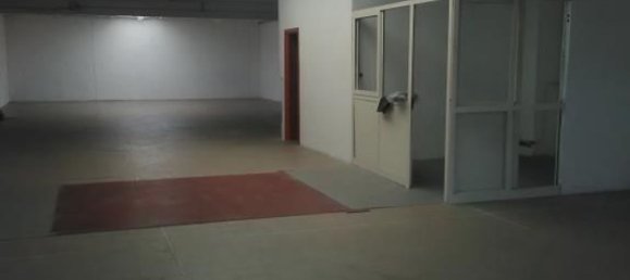 Gewerbliche Immobilie in Lucca, Italy 100m², Nr. 62723 2