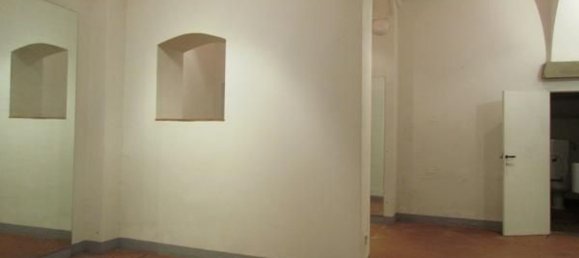 Gewerbliche Immobilie in Lucca, Italy 100m², Nr. 62723 7