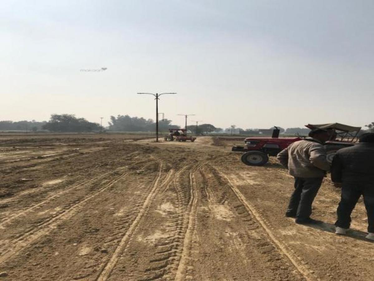  Land in Lucknow, India No. 34844